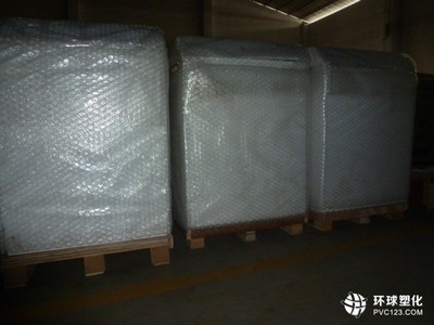 艾瑪AH-100A螺桿機 75KW直聯(lián)動力，賦能泡沫箱高效生產(chǎn)